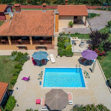 Villa Hacienda RoseMary Muntić Exterior foto