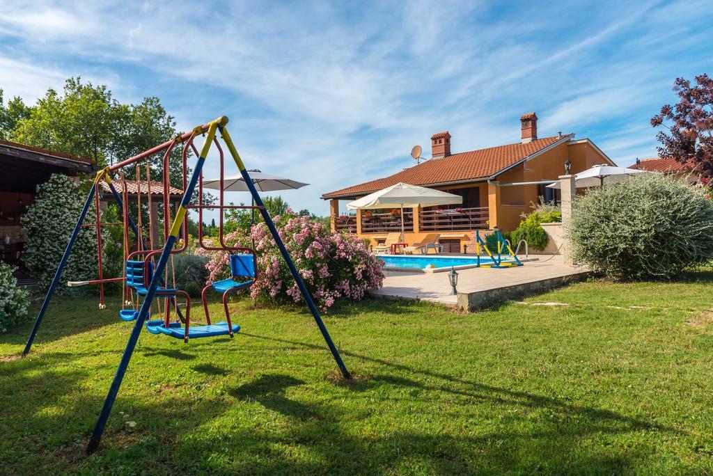 Villa Hacienda RoseMary Muntić Exterior foto
