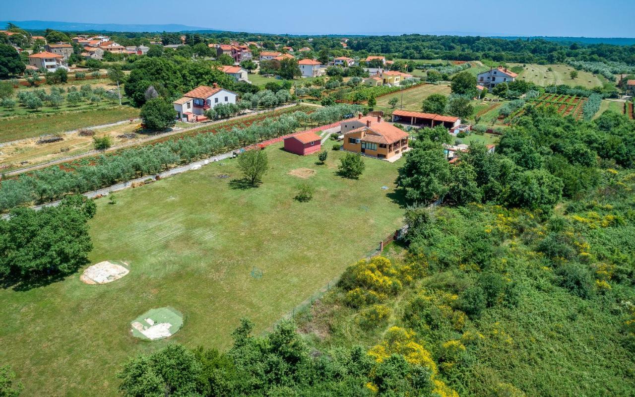 Villa Hacienda RoseMary Muntić Exterior foto